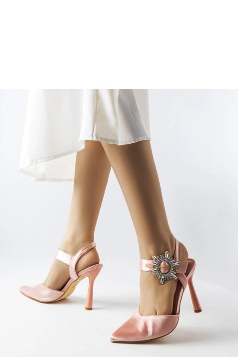Beżowe satynowe sandały na szpilce Linda - Solea