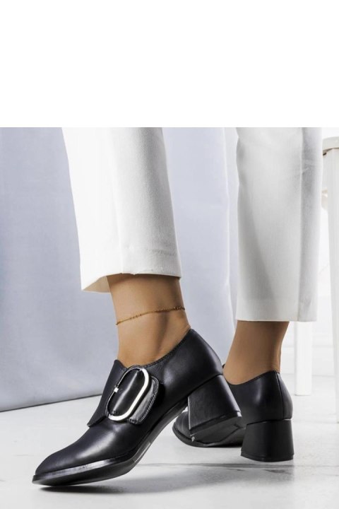 Czarne czółenka na słupku Ailani - Solea