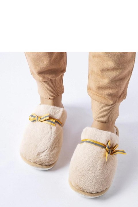 Kapcie Model Antonino 731-02 Beige - Solea