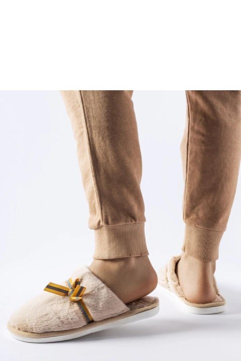 Kapcie Model Antonino 731-02 Beige - Solea