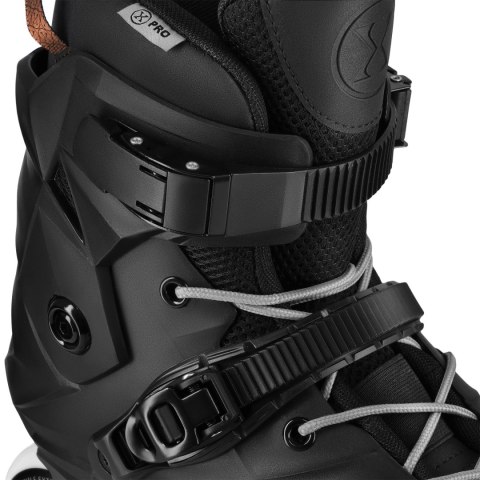 NA1601 ŁYŻWOROLKI SLALOMOWE SLAYD CZARNE ROZM. 37 NILS EXTREME